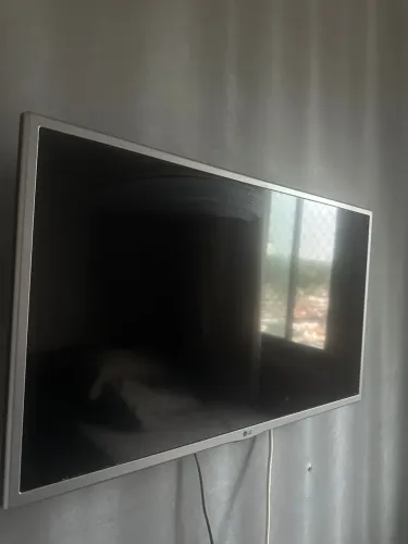 TV LG 32 POLEGADAS HD LED