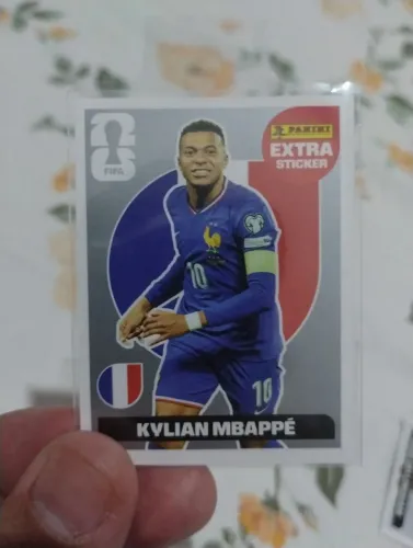 Figurinha Legend Mbappé Prata