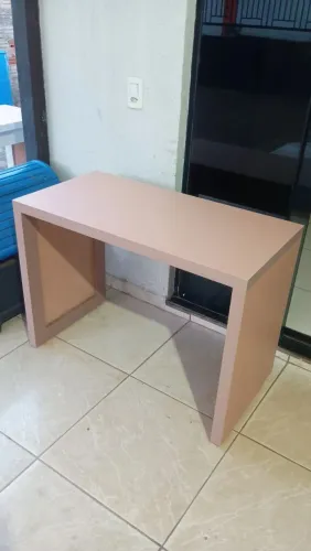 Mesa em MDF Rosa