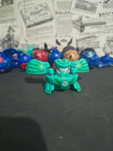 Ventus monarus - Bakugan era clássica - em perfeito estado