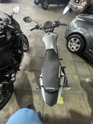Honda CG150 Fan esdi 2015/2015. Bem conservada e revisada.