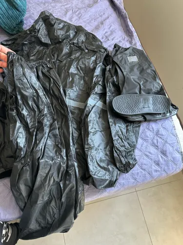 Capa de chuva G COM BOTINHA TÉRMICA m