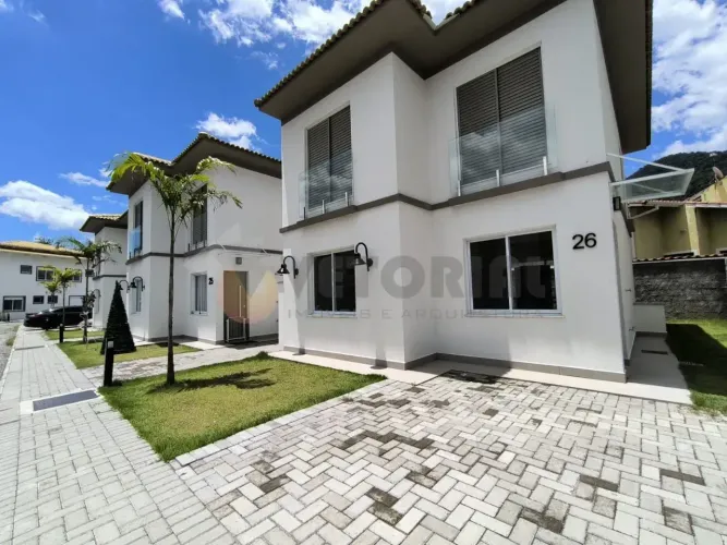 Sobrado com 3 dormitórios à venda, 95 m² - Cigarras - São Sebastião/SP