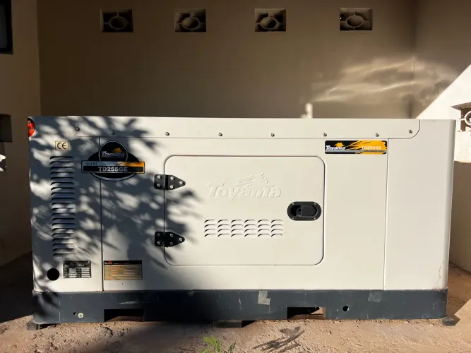 VENDO GERADOR TOYAMA 