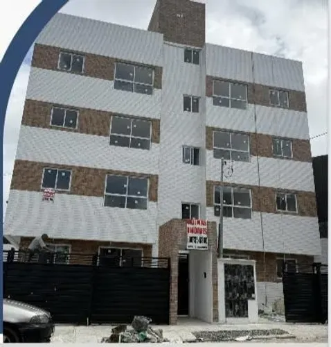 Apartamento em Mandacaru com 2 quartos sendo 1 suíte.