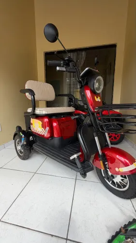 Moto elétrica 3 lugares