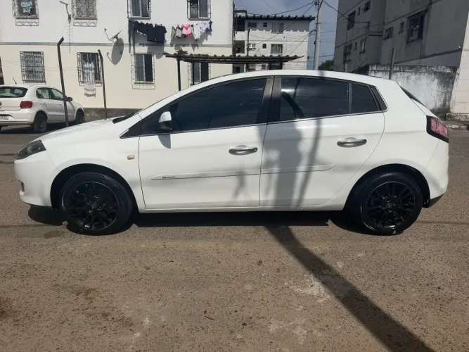 Fiat Bravo Essence 1.8 Flex 16V 5P 2013