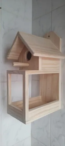 Casinha de Passarinhos com Comedouro (Entrego só em Taubaté)