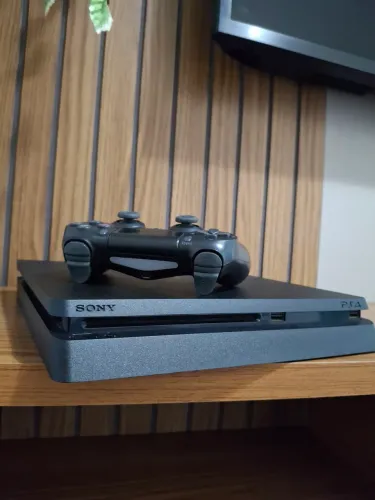 !OPORTUNIDADE! PlayStation 4 slim super conservado, sem detalhes só comprar e jogar.