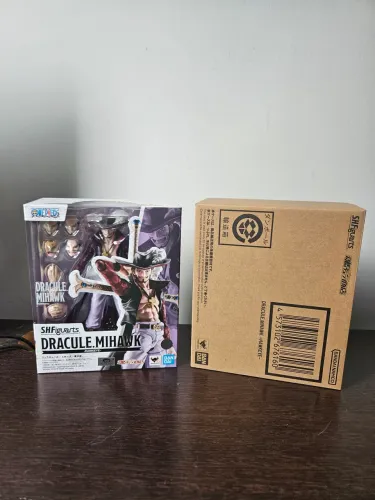 Sh figuarts dracule mihawk lacrado