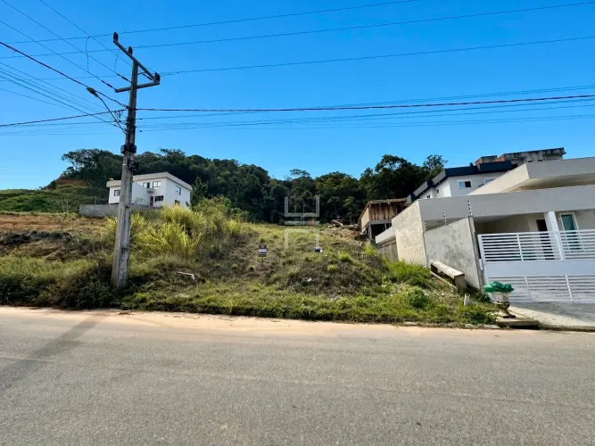 Terreno com 300m² no loteamento Green Village, São Sebastião - Palhoça/SC