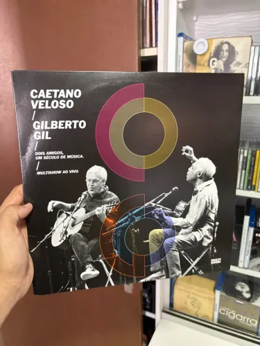 Lp Gilberto Gil e Caetano Veloso - Dois amigos, um século de música