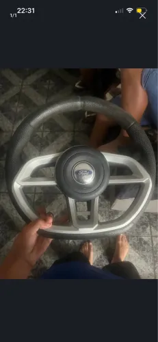 Vende - se volante esportivo