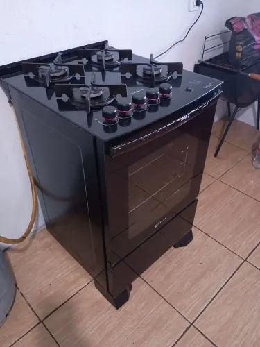 Fogão elétrico a gás 4 bocas em excelente estado