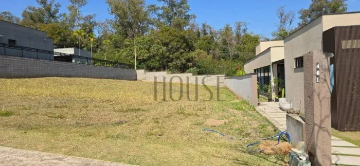 Terreno à venda em Saint Patrick: condomínio de alto padrão em Sorocaba, com 1000m² | TE18