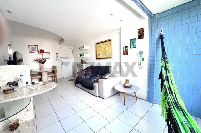 Apartamento à venda no Prado, 75 m², 2 quartos e varanda