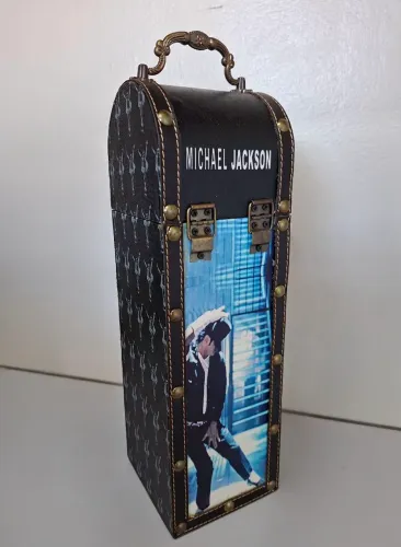 Porta-Vinho Temático Michael Jackson.