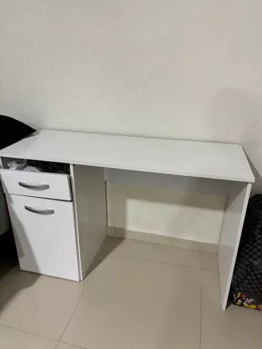 Banquinha de estudo branca