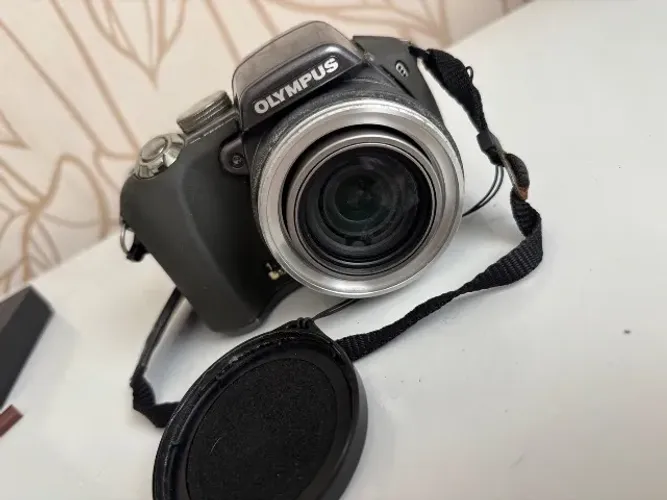 Câmera Profissional Olympus 