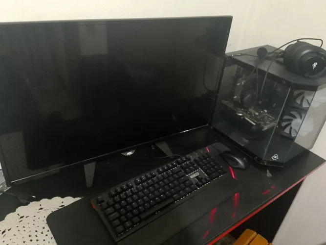 Kit PC Gamer Pichau Eurus, Intel i5-8400, Radeon RX 580 8GB, 16GB DDR4, SSD 480GB