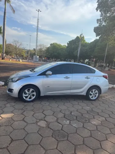 Hyundai HB20S C.plus/c.style 1.6 Flex 16V Mec.4p 2017