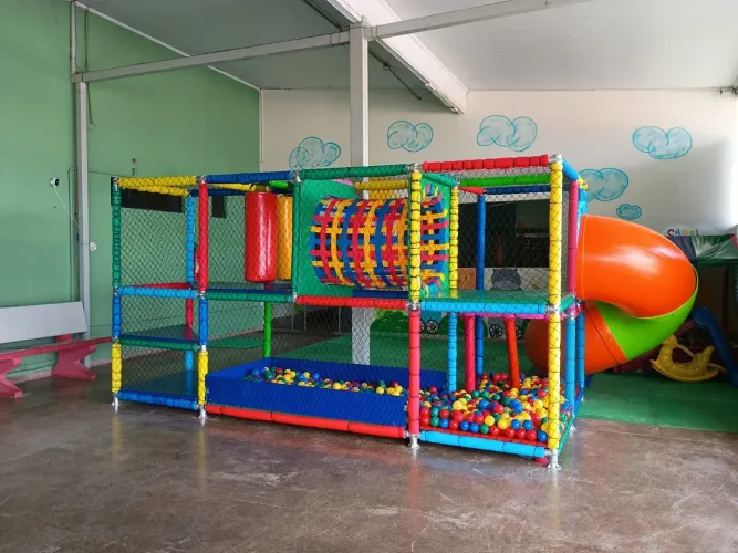 Brinquedos completo pra escola restaurante  condomínio 