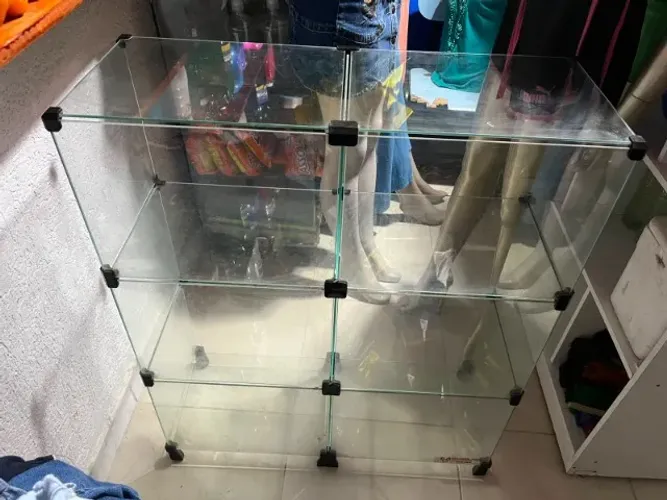 3 Vitrines de vidro 