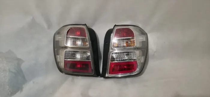 Par de lanternas traseiras fumê originais Cobalt 2012 a 2015