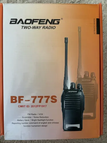 Kit 2 Walkie-talkie Baofeng BF 777S