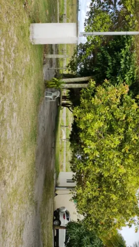 Vendo ou troca em casa em Belo Horizonte