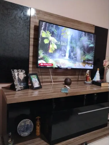 Rack, mesa de centro e painel para TV
