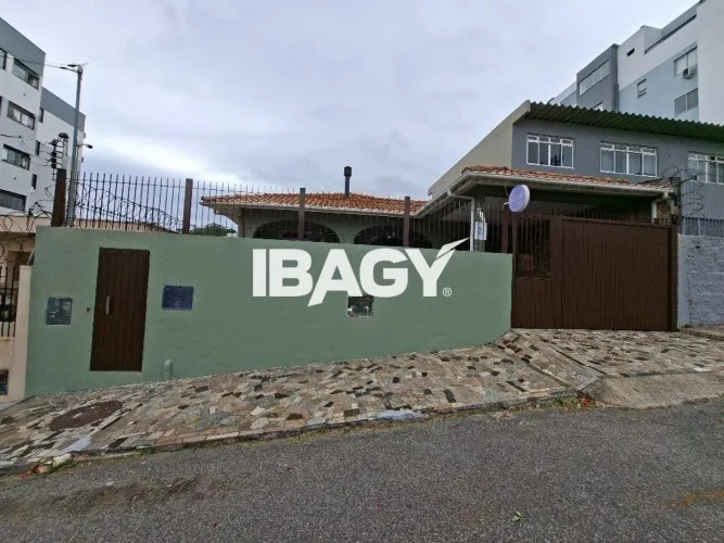 Excelente Apartamento 1 dormitório(s) em Coqueiros - Florianópolis