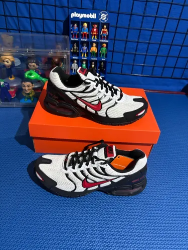 Tênis Nike Air max torch 4