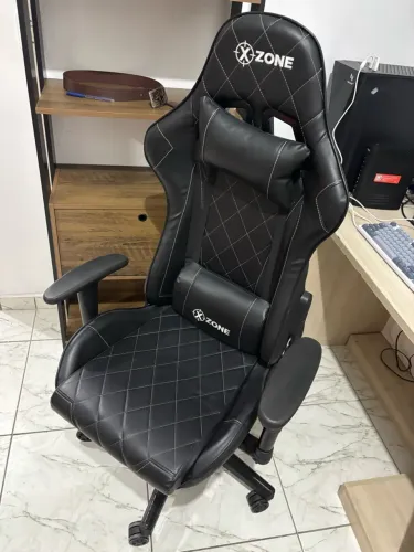 Cadeira gamer x-zone cor preta
