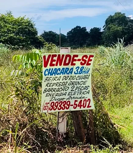 Vendo Sítio com benfeitorias em Acorizal 