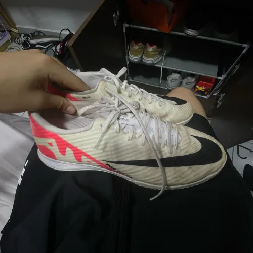 Chuteira de futsal nike mercurial