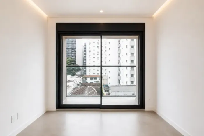 Porta Balcão Gold com persiana automática 2,30 x 2,30m