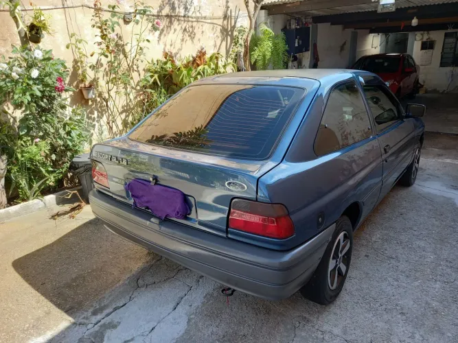 Ford Escort GL 1.6i / 1.6 (álcool) 1995