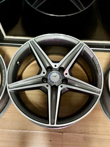 Rodas Aro 18 Mercedes-Benz C250 AMG (Genuínas)