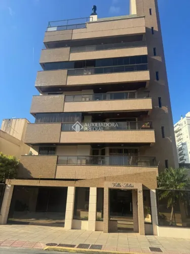 Cobertura na Trindade churrasqueira e lareira - 327m² Privativos, 5 D e Vista Panorâmica
