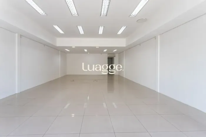 Loja com 156m² de área privativa, localizada na Av. Bento Gonçalves