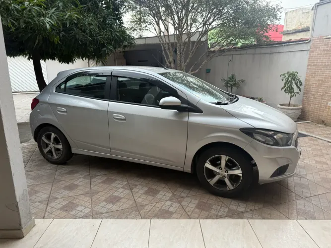 Chevrolet Onix Hatch LT 1.4 8V Flex Mec. 4P 2019