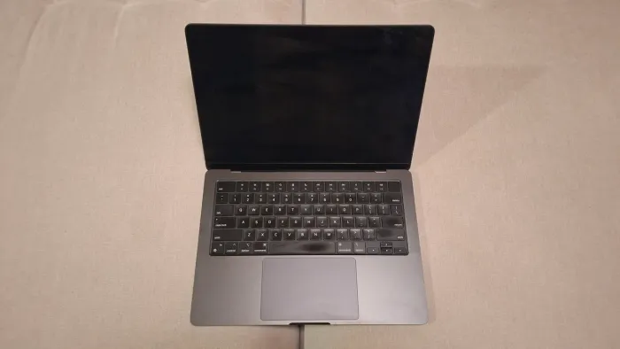 MacBook Air M3 13" 24GB RAM 512GB SSD - Com Defeito na Bateria<br>