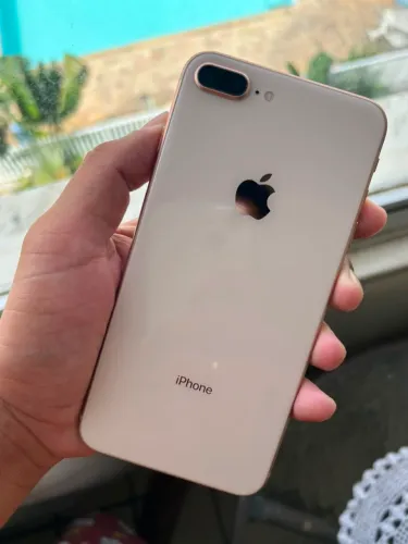 iPhone 8 Plus