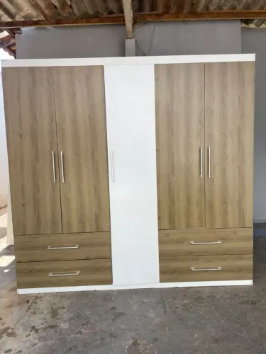 Vendo guarda roupa usado bem conservado entrega e montagem grátis 