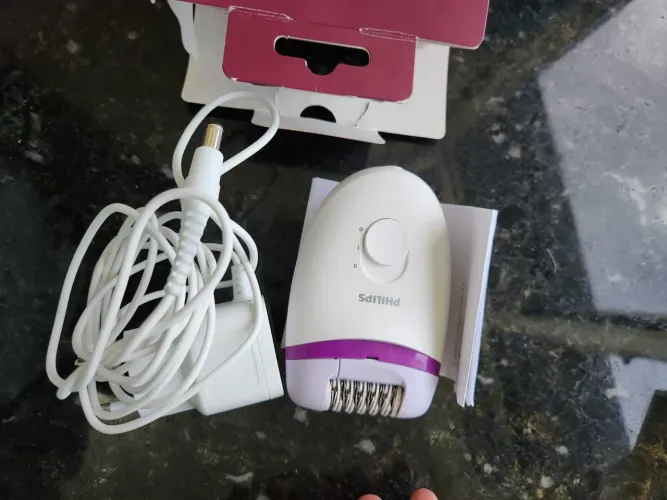 Depilador Philips Satinelle Compacto com Fio - Nunca Usado