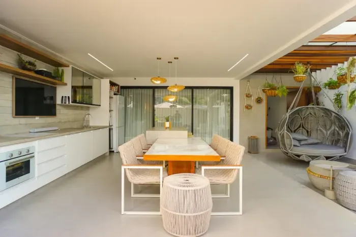 Vendo Casa no condomínio Rio Mar Classic na Barra da Tijuca com 5 suítes lindíssima