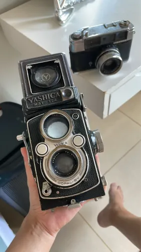 Yashica Mat-124