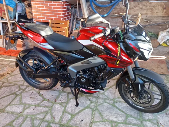 Vendo Bajaj Dominar Ns 200 2026 com 223 km zero
