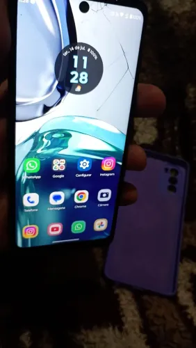 Moto g62 5g tela levemente trincada